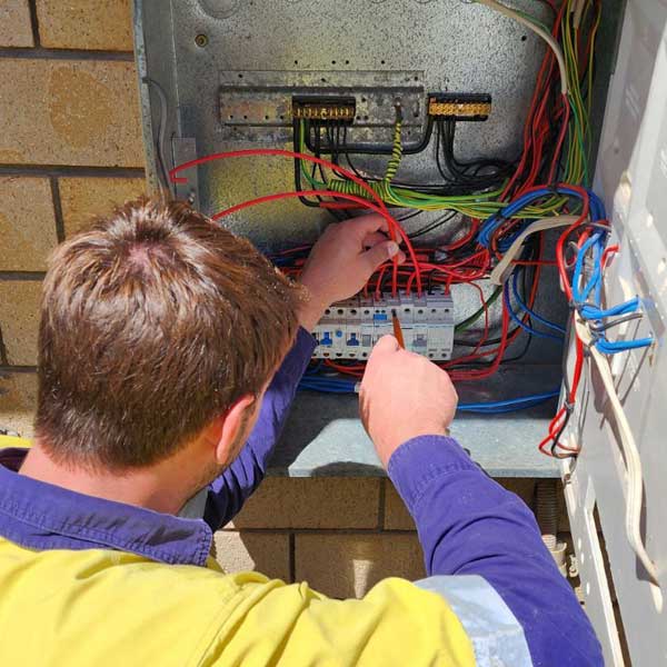 //www.onsiteelectrical.com.au/wp-content/uploads/2023/07/Locations-Toowoomba_1.jpg